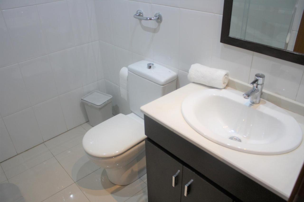 Alguera Hola Apartments Барселона Экстерьер фото